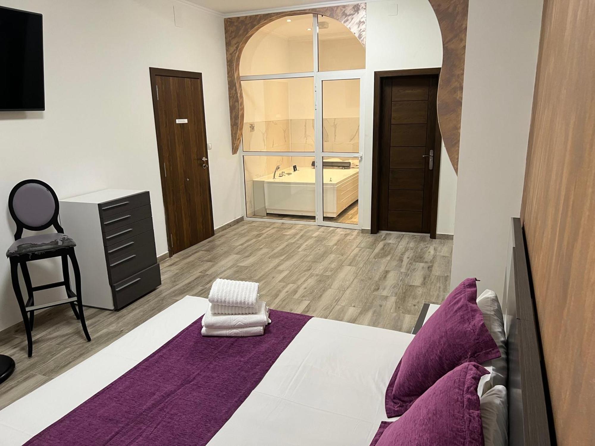 Casa Brava Gasthuis 2*